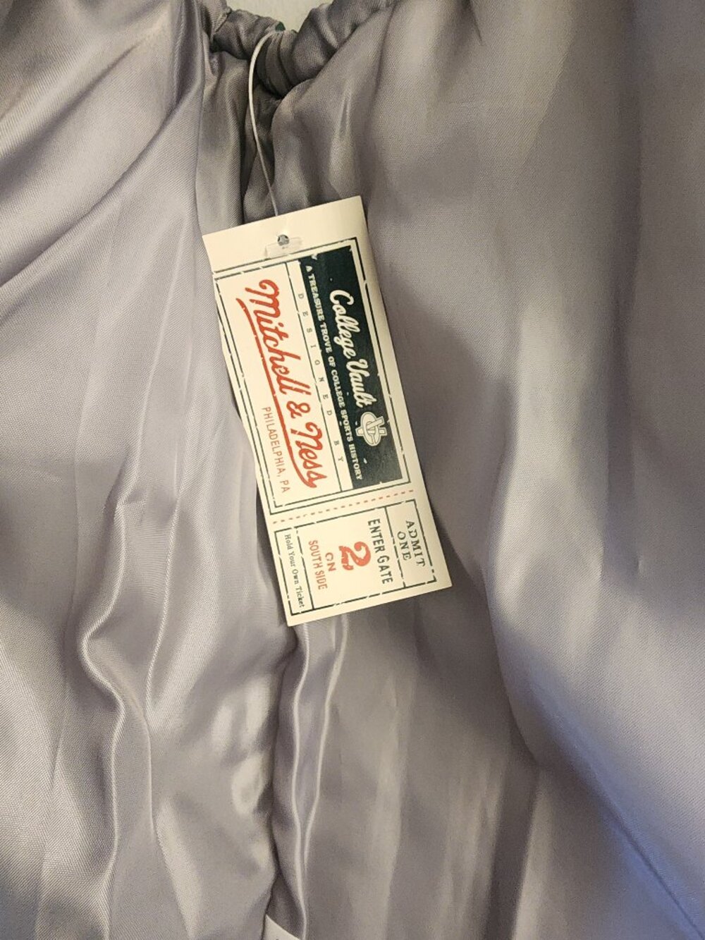 Mitchell & Ness Miami Hurricanes Padded Puffer Vest L Snap Up Bomber Green - Picture 5 of 5